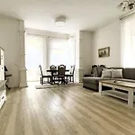 Fallersleben Apartman *